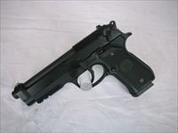 Beretta 92A1 9mm 4.9" 17 Round Semi-Auto J9A9F10