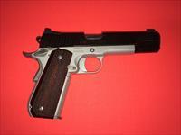 KIMBER SUPER CARRY CUSTOM {GENTLY USED, GREAT GIFT IDEA!!}