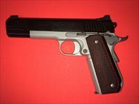 KIMBER SUPER CARRY CUSTOM {GENTLY USED, 