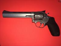 TAURUS TRACKER REVOLVER