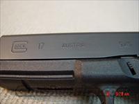 GLOCK 17 Generation 3 with 2 MAGS (NIB)