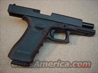 GLOCK 22 Generation 4 with 3 MAGS 40S&W 