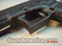 GLOCK 22 Generation 4 with 3 MAGS 40S&W (NIB)