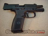 FN HERSTAL FNS-40 with 3 MAGAZINES