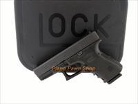 Glock Model 23 .40SW with Case & 3 Magazines